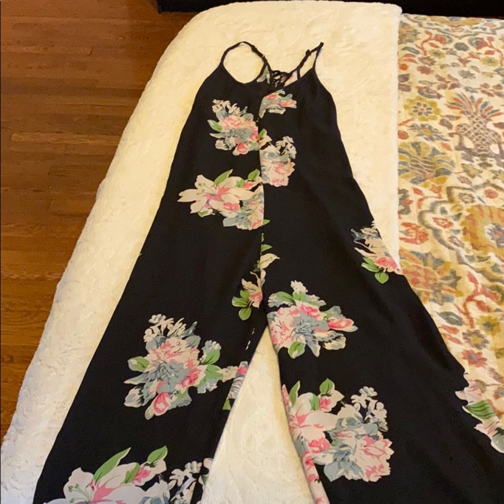 Women’s sheer jumper with wide legs
